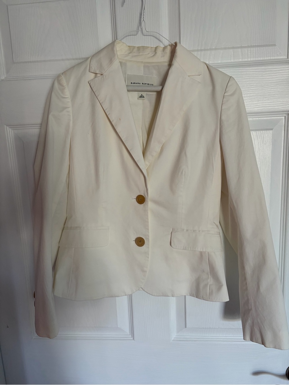 Banana Republic Ivory Single-Breasted Two-Button Blazer